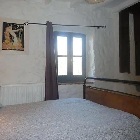 Le Logis Des Remparts 3* Carcasona