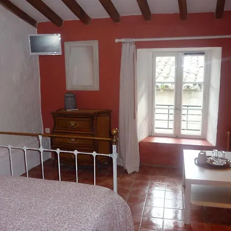 Hotel Le Logis Des Remparts Carcasona